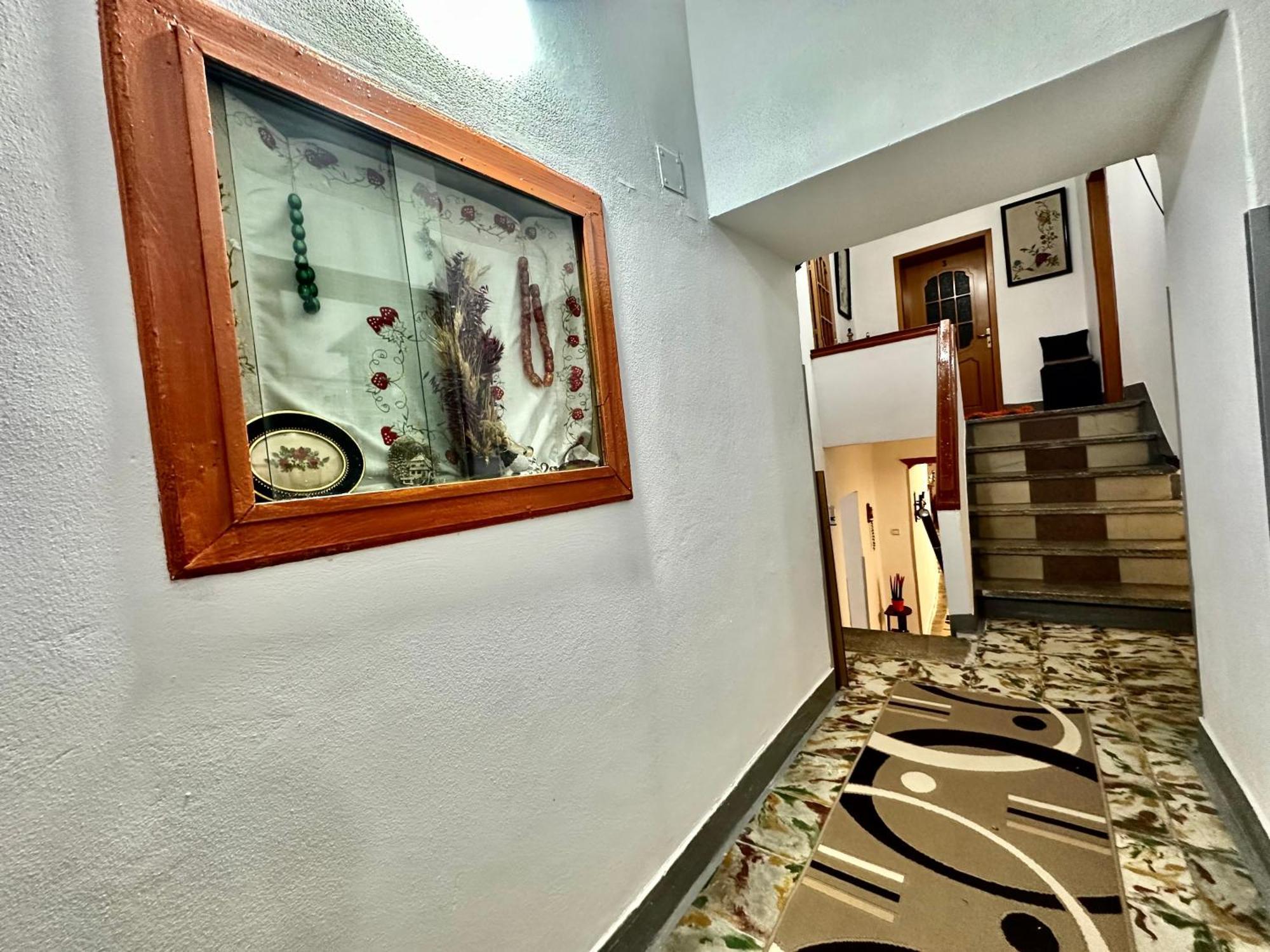 מלון Gjirokastër Grandpas House מראה חיצוני תמונה