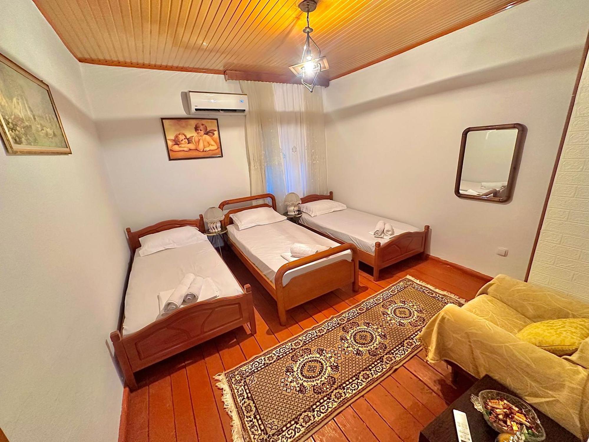 מלון Gjirokastër Grandpas House מראה חיצוני תמונה
